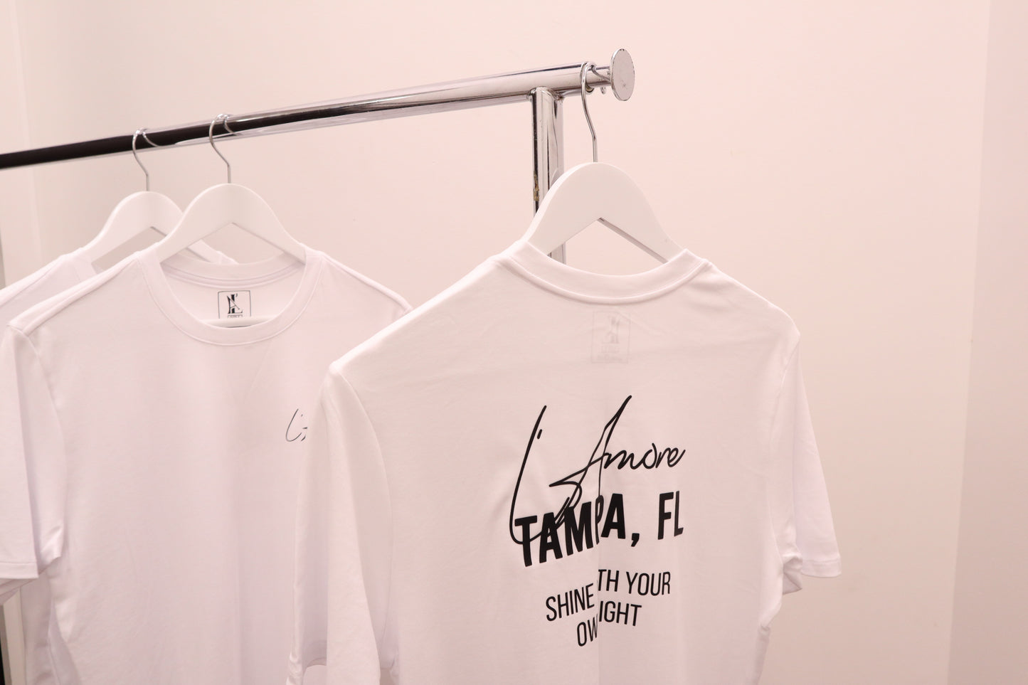 White L’AMORE tee